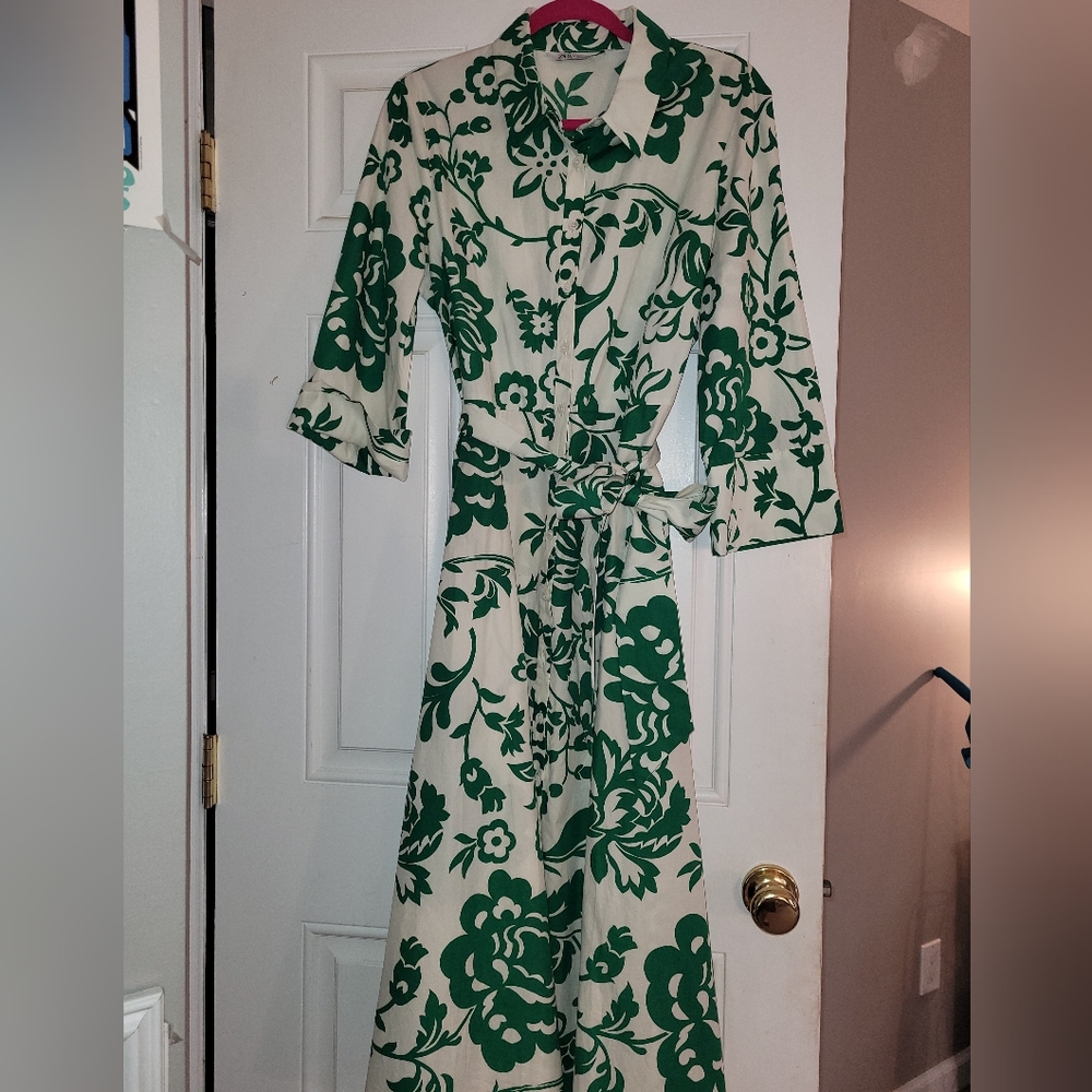 Zara Green and White Midi Shirt Dress XL Like New Condition. Worn once.